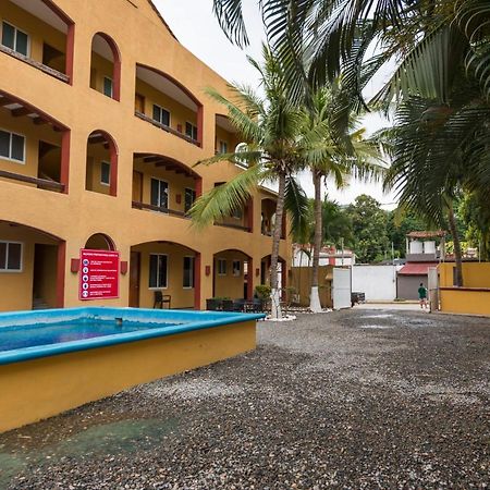 Hotel Cuamatzi 锡瓦塔塔内霍 外观 照片
