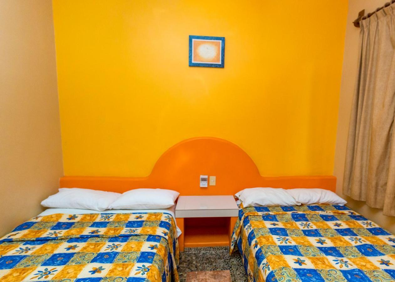 Hotel Cuamatzi 锡瓦塔塔内霍 外观 照片