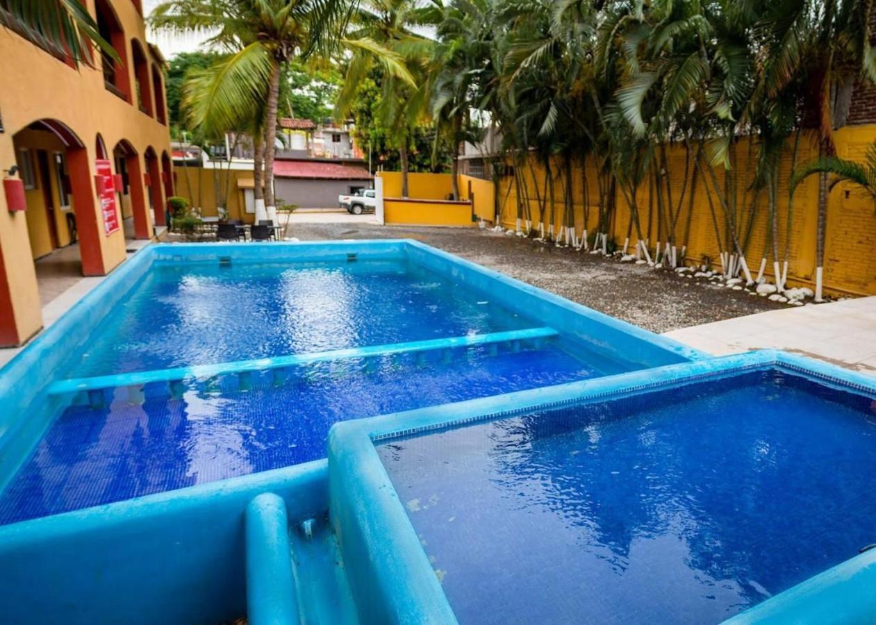 Hotel Cuamatzi 锡瓦塔塔内霍 外观 照片
