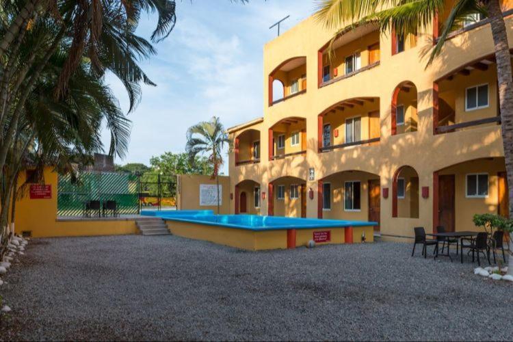 Hotel Cuamatzi 锡瓦塔塔内霍 外观 照片